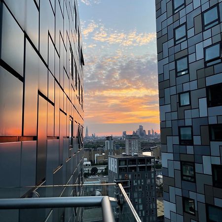 Apartment In Canary Wharf ลอนดอน ภายนอก รูปภาพ