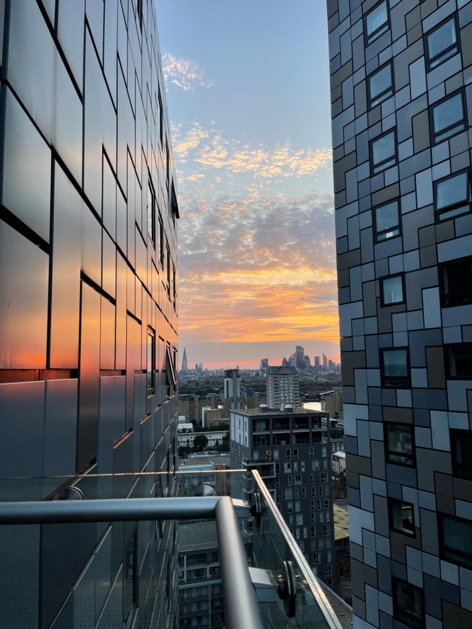 Apartment In Canary Wharf ลอนดอน ภายนอก รูปภาพ